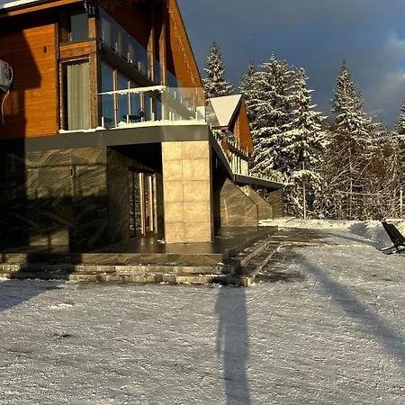 Chalet Sevenhills